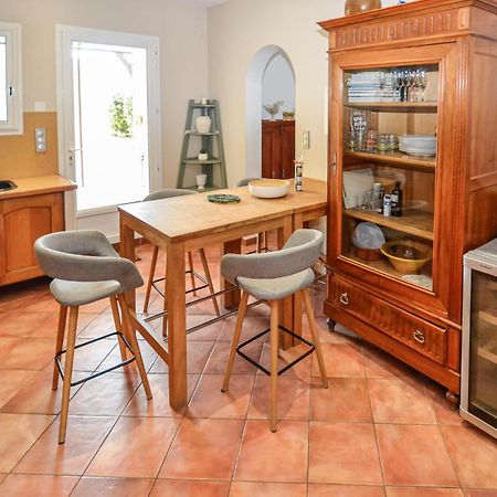 3 Bedroom Awesome Home In Chateuneuf De Gadagne Chateauneuf-de-Gadagne ภายนอก รูปภาพ