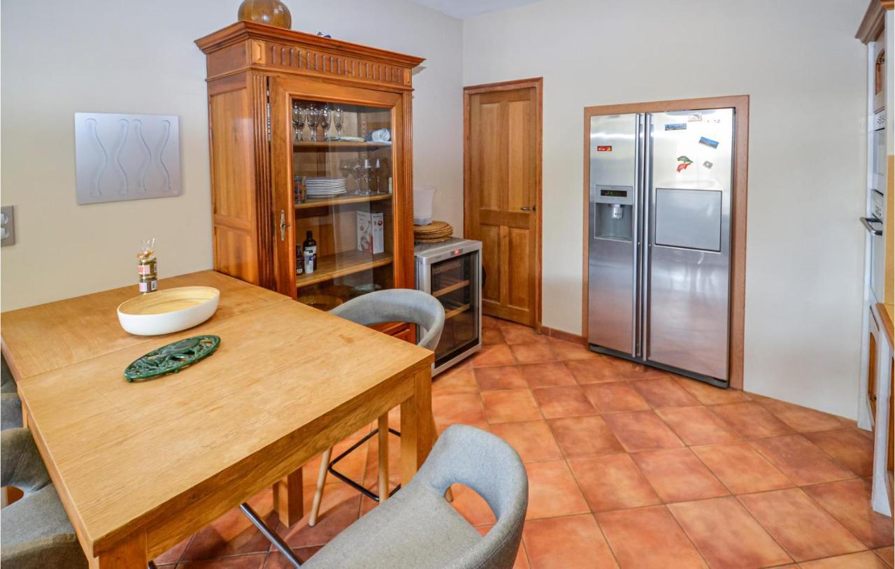 3 Bedroom Awesome Home In Chateuneuf De Gadagne Chateauneuf-de-Gadagne ภายนอก รูปภาพ