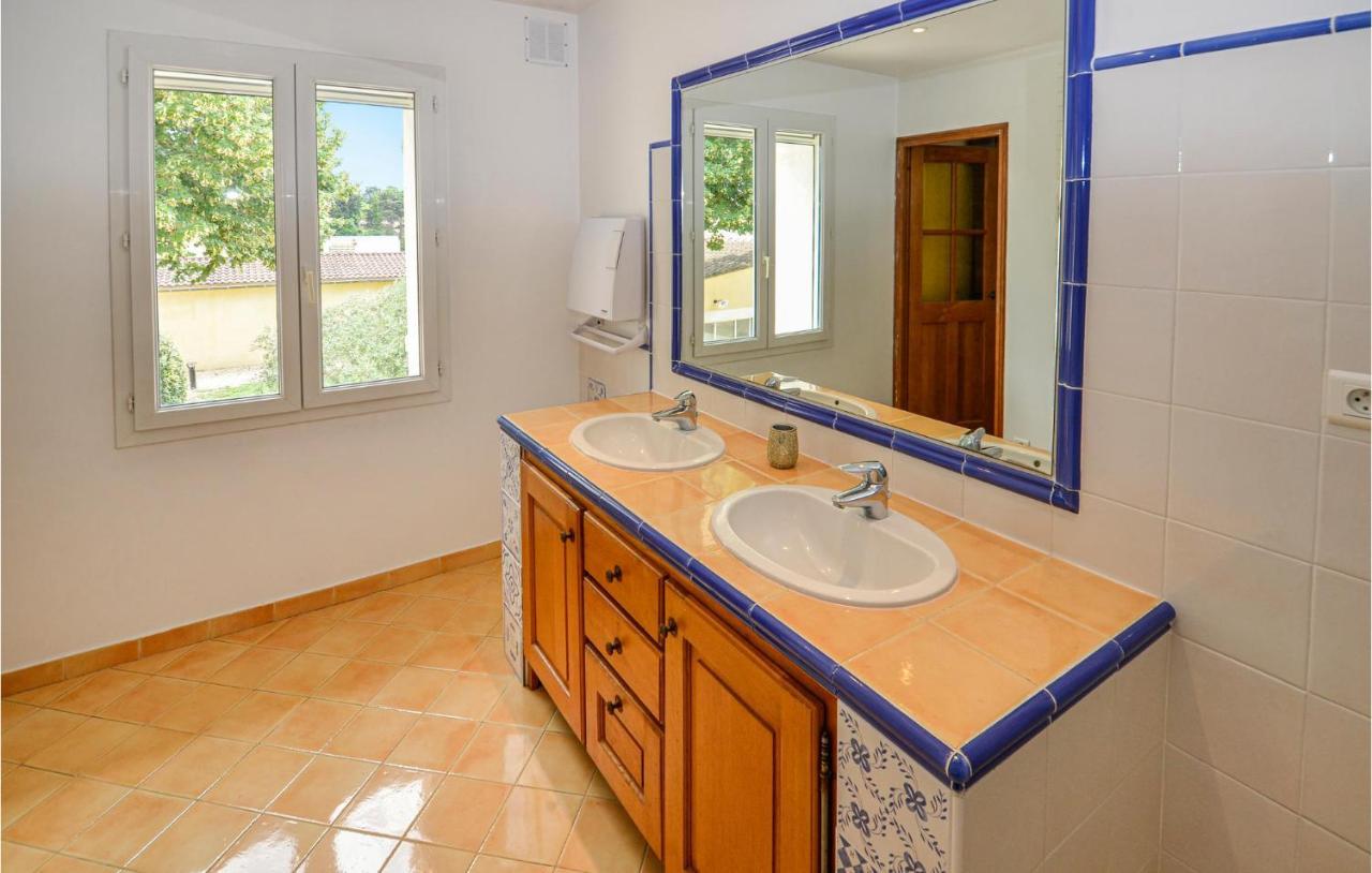 3 Bedroom Awesome Home In Chateuneuf De Gadagne Chateauneuf-de-Gadagne ภายนอก รูปภาพ