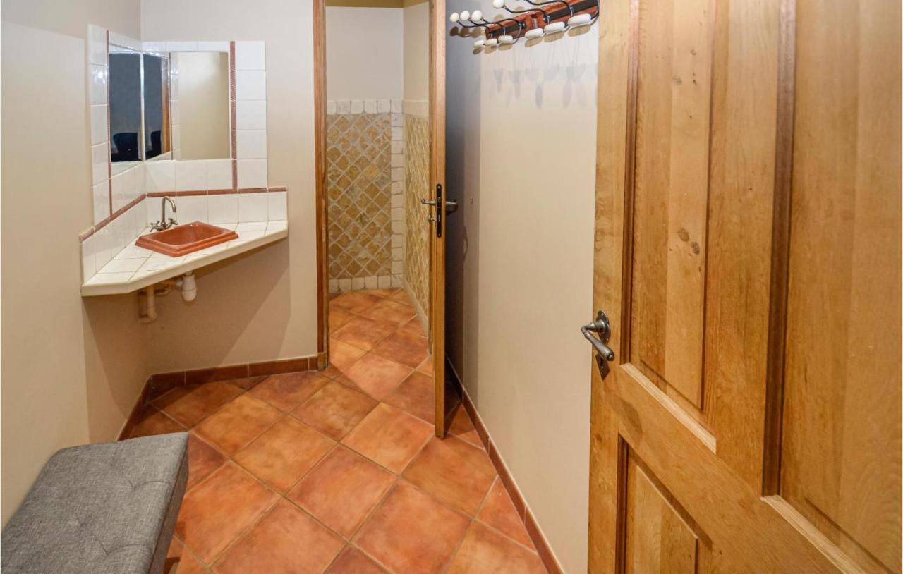 3 Bedroom Awesome Home In Chateuneuf De Gadagne Chateauneuf-de-Gadagne ภายนอก รูปภาพ