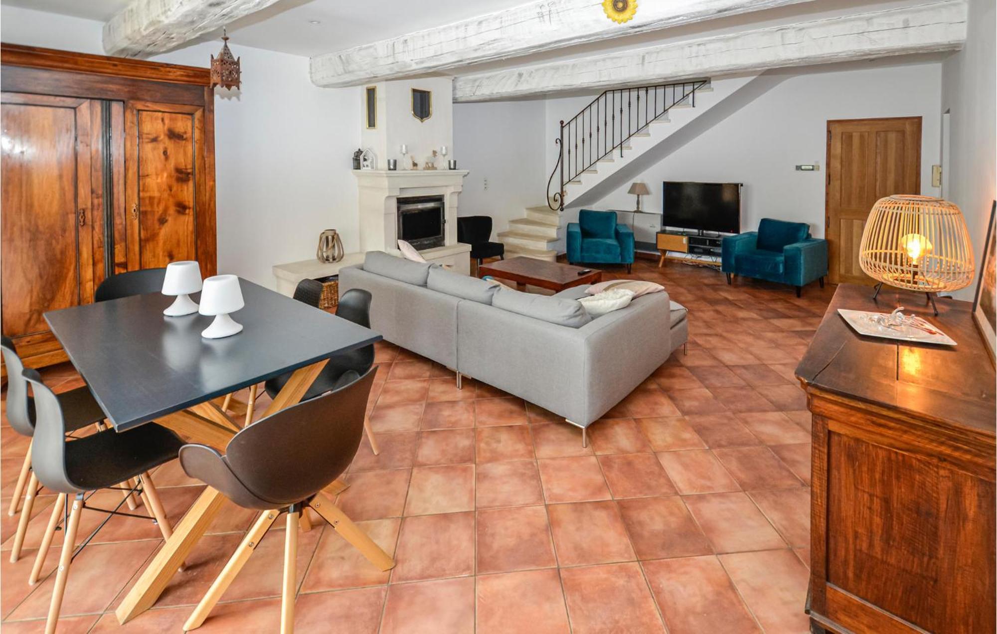 3 Bedroom Awesome Home In Chateuneuf De Gadagne Chateauneuf-de-Gadagne ภายนอก รูปภาพ